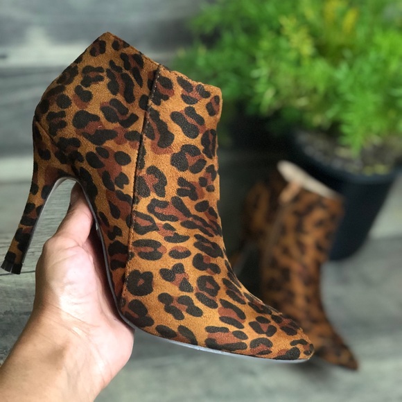 LAST1🌸Vegan Leopard Animal Print Heel Booties - Picture 3 of 8